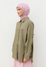 Load image into Gallery viewer, Erum Linen Top (Sage Green)