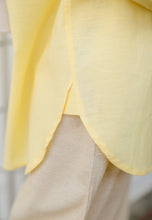 Load image into Gallery viewer, Erum Linen Top (Soft Yellow)