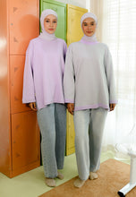 Load image into Gallery viewer, Zada Reversible T-shirt (Lilac)