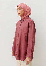 Load image into Gallery viewer, Erum Linen Top (Redwood)