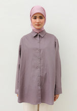 Load image into Gallery viewer, Erum Linen Top (Dusty Purple)