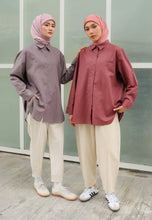 Load image into Gallery viewer, Erum Linen Top (Dusty Purple)