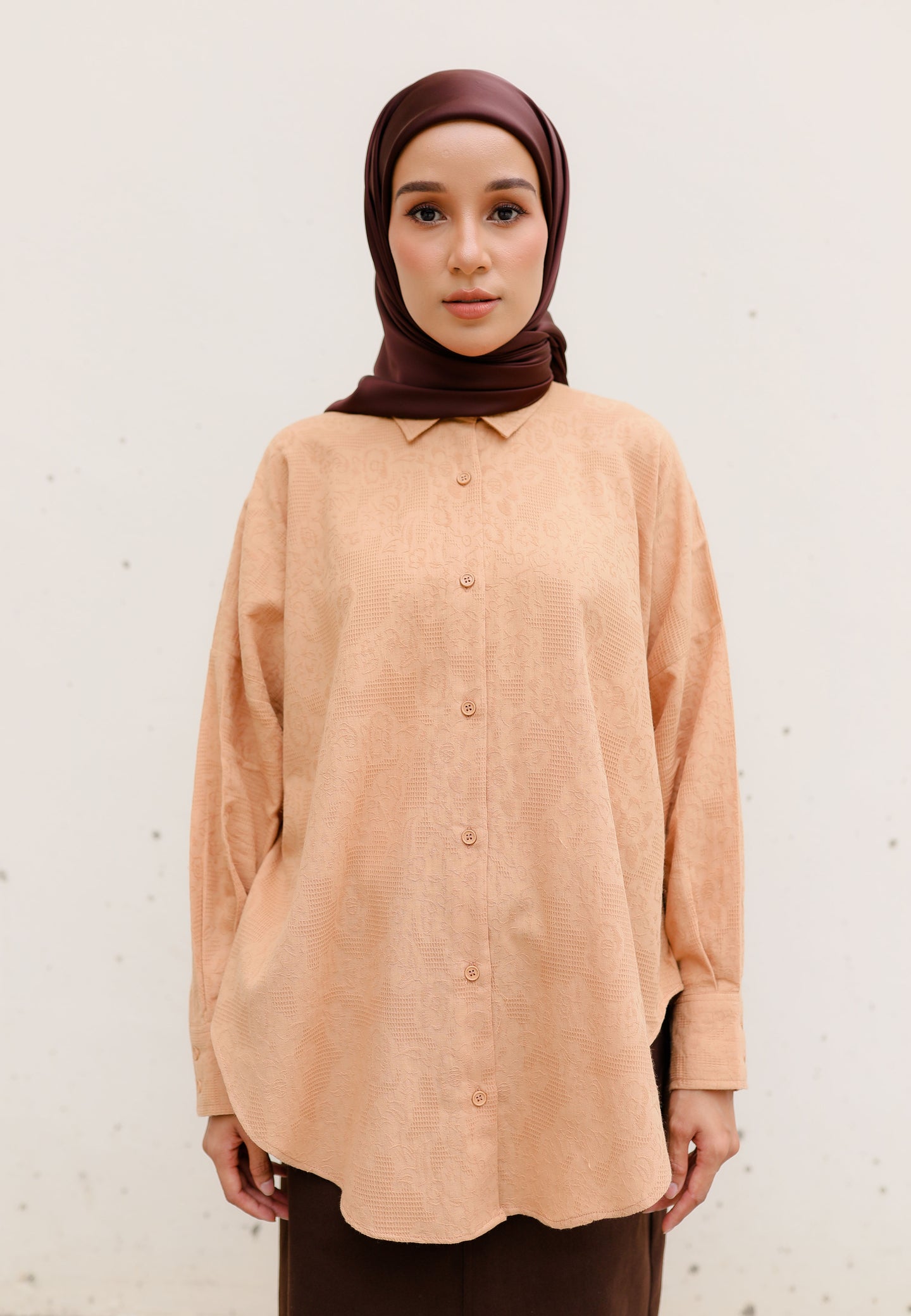 Leena Curved Top (Brown)