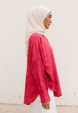 Load image into Gallery viewer, Leena Curved Top (Red)