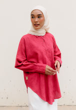 Load image into Gallery viewer, Leena Curved Top (Red)