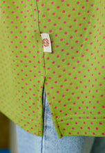 Load image into Gallery viewer, Zada Reversible T-shirt (Apple Green)