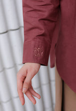 Load image into Gallery viewer, Erum Linen Top (Redwood)