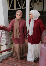 Load image into Gallery viewer, Erum Linen Top (Maroon)