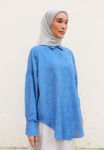 Load image into Gallery viewer, Leena Curved Top (Blue)