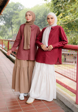 Load image into Gallery viewer, Erum Linen Top (Redwood)