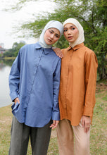 Load image into Gallery viewer, Erum Linen Top (Denim Blue)