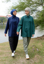 Load image into Gallery viewer, Erum Linen Top (Emerald Green)