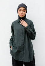 Load image into Gallery viewer, Erum Linen Top (Deep Green)