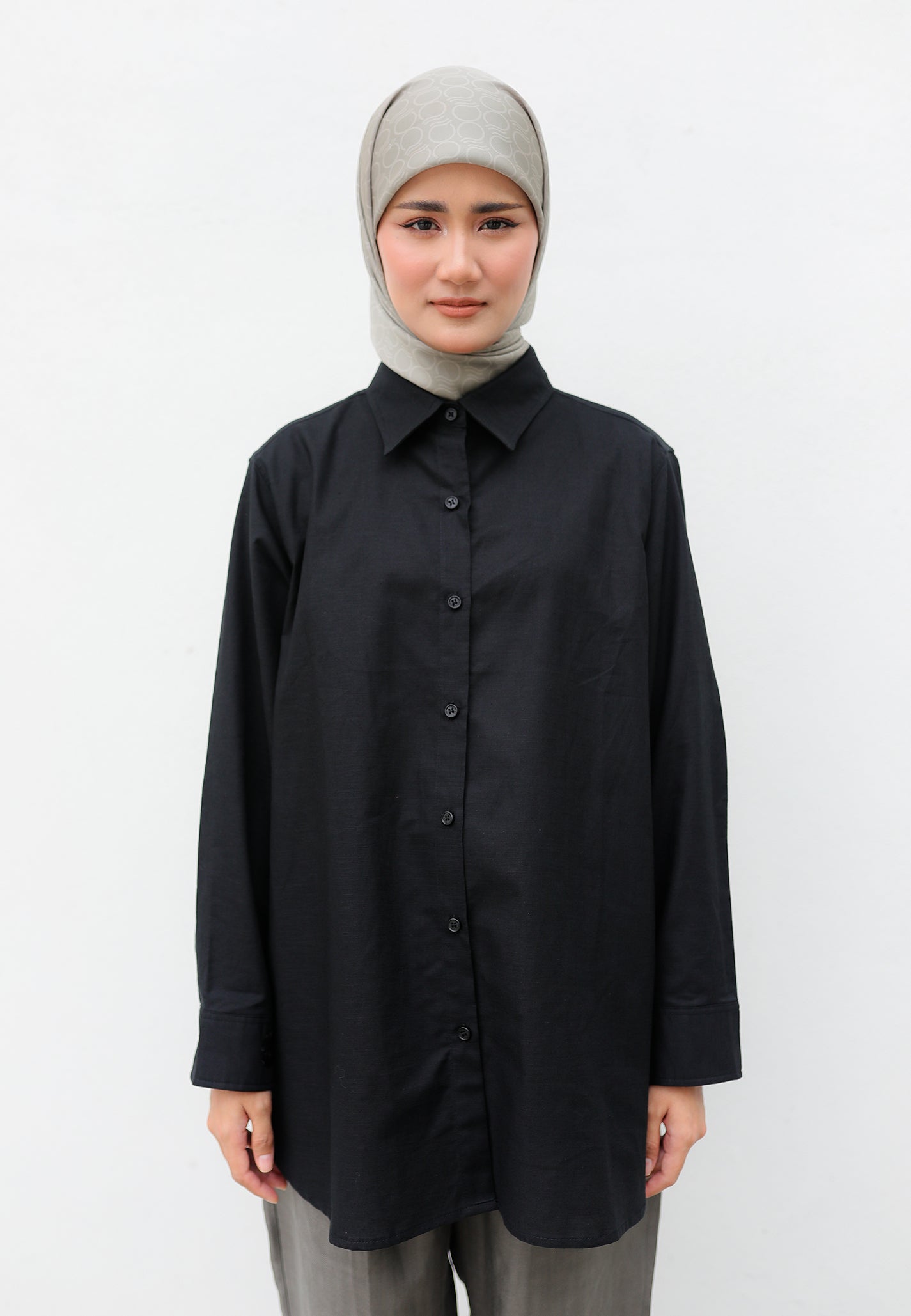 Erum Linen Top (Black)