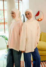Load image into Gallery viewer, Zada Reversible T-shirt (Cream)