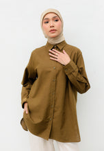 Load image into Gallery viewer, Erum Linen Top (Seaweed)