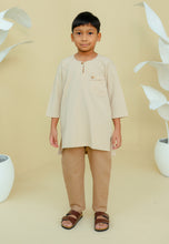 Load image into Gallery viewer, Paut Kurta Boy (Nude)