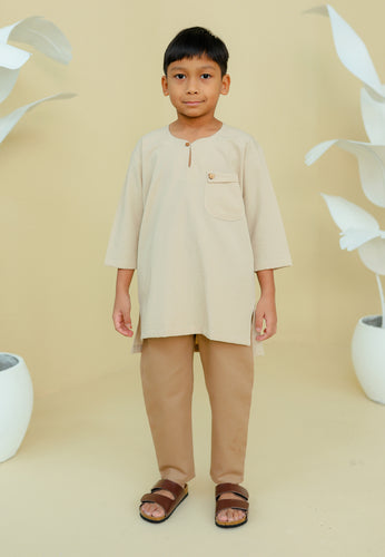 Paut Kurta Boy (Nude)