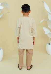 Paut Kurta Boy (Nude)