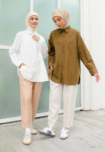 Load image into Gallery viewer, Erum Linen Top (Pearl White)