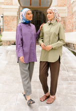 Load image into Gallery viewer, Areej Basic Top (Purple)