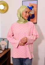 Load image into Gallery viewer, Hana Polka T-Shirt (Pink Green)
