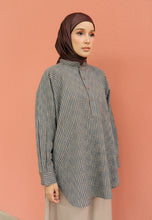 Load image into Gallery viewer, Ziva Stripe Top (Dark Choco)