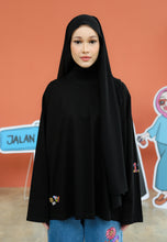 Load image into Gallery viewer, Jalan Qaysaa T-Shirt (Black)