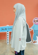 Load image into Gallery viewer, Jalan Qaysaa T-Shirt (Soft Grey)