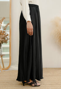 Tyesha Pleated Skirt (Black)