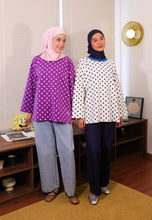 Load image into Gallery viewer, Hana Polka T-Shirt (White Teal)