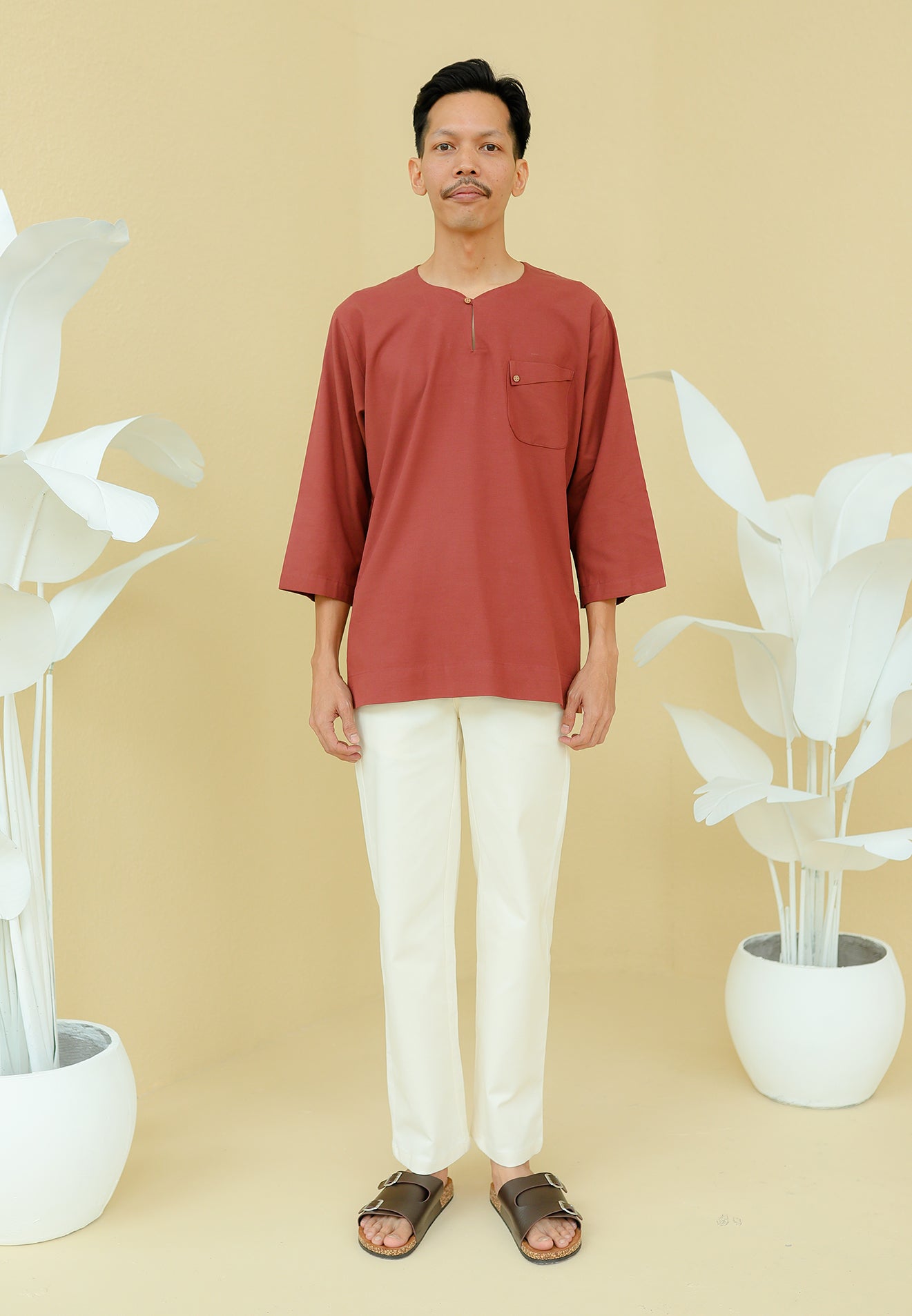 Kerabat Kurta Men (Redwood)