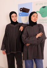 Load image into Gallery viewer, Bazla Reversible Top (Black)