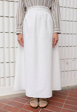 Load image into Gallery viewer, Armel Cotton Skirt (White)