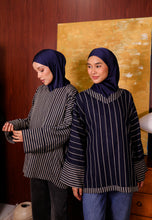 Load image into Gallery viewer, Bazla Reversible Top (Dark Blue)