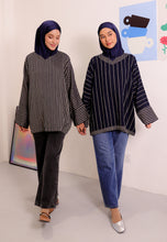 Load image into Gallery viewer, Bazla Reversible Top (Dark Blue)