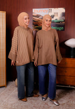 Load image into Gallery viewer, Bazla Reversible Top (Brown)