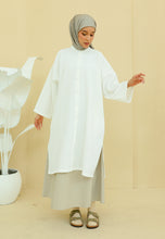 Load image into Gallery viewer, Ibna Printed Tunic (White Waffle)