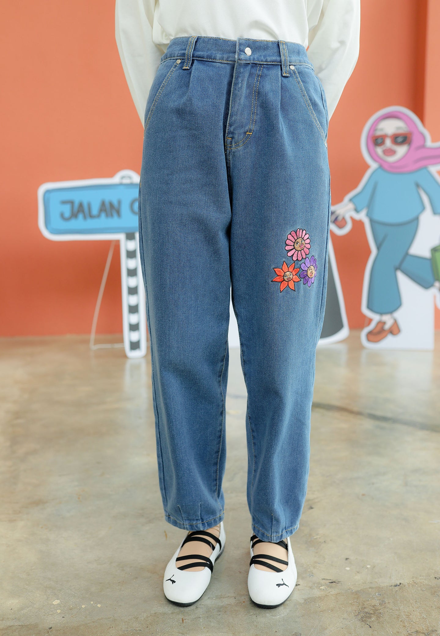 Bunga-Bunga Jeans (Light Blue)