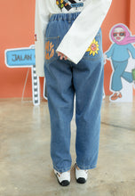 Load image into Gallery viewer, Bunga-Bunga Jeans (Light Blue)
