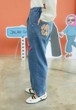 Load image into Gallery viewer, Bunga-Bunga Jeans (Light Blue)