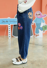 Load image into Gallery viewer, Bunga-Bunga Jeans (Blue)