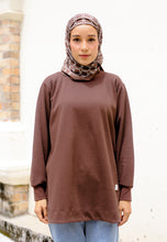 Load image into Gallery viewer, Zoe Curved T-Shirt (Dark Choco)