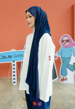 Load image into Gallery viewer, Tak Qaysaa Mana T-Shirt (White)