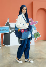 Load image into Gallery viewer, Bunga Tote Bag (Pathcwork Denim)