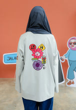 Load image into Gallery viewer, Tak Qaysaa Mana T-Shirt (Soft Grey)