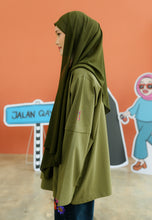 Load image into Gallery viewer, Tak Qaysaa Mana T-Shirt (Army Green)