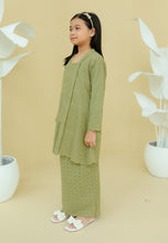 Load image into Gallery viewer, Ukhwah Girl (Sage Green)