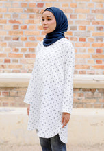 Load image into Gallery viewer, Mahdia Printed Top (White)