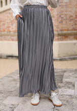 Load image into Gallery viewer, Tyesha Pleated Skirt (Ash Grey)